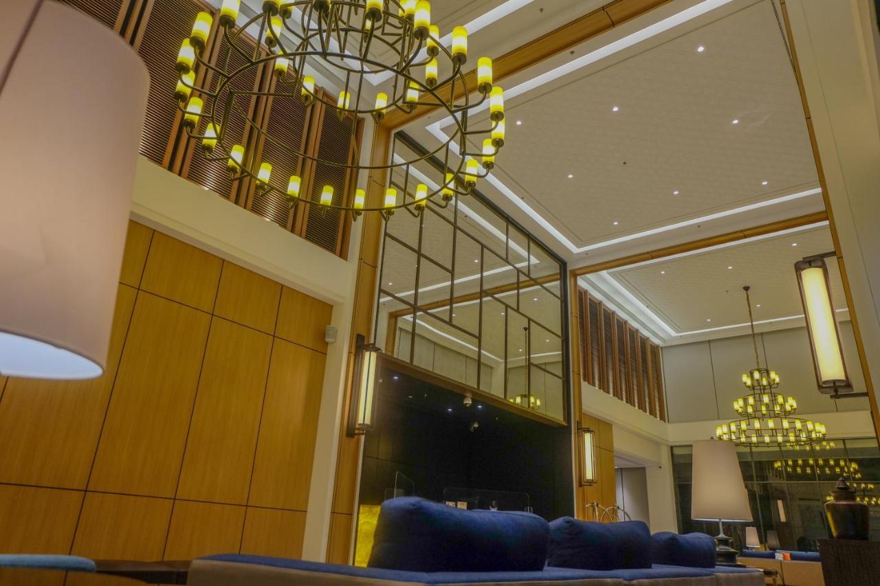 Prime Park Hotel & Convention Lombok Mataram Bagian luar foto
