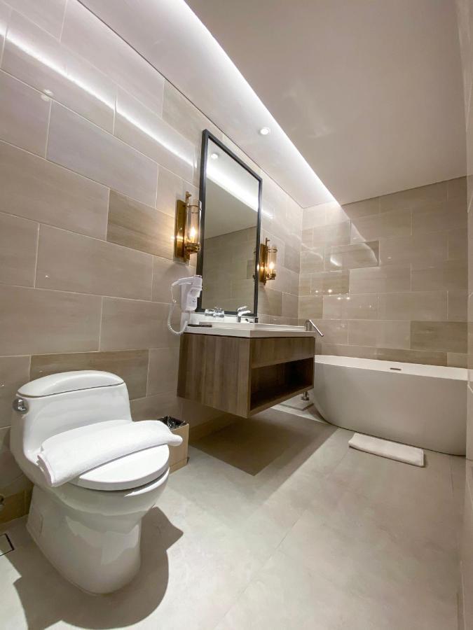 Prime Park Hotel & Convention Lombok Mataram Bagian luar foto