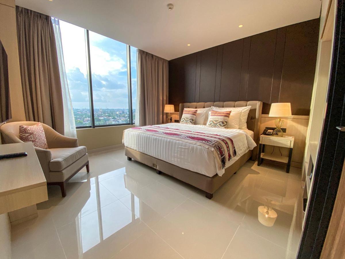 Prime Park Hotel & Convention Lombok Mataram Bagian luar foto