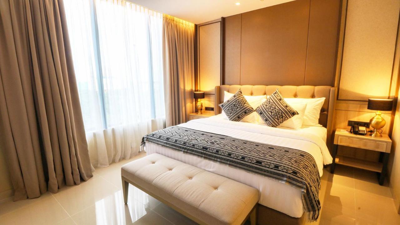 Prime Park Hotel & Convention Lombok Mataram Bagian luar foto