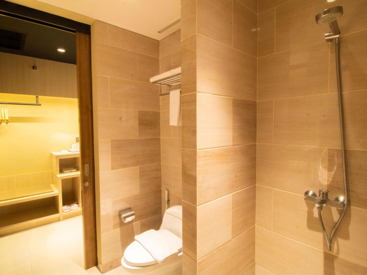 Prime Park Hotel & Convention Lombok Mataram Bagian luar foto